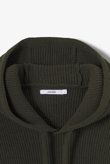 Pull &agrave; capuche chenille