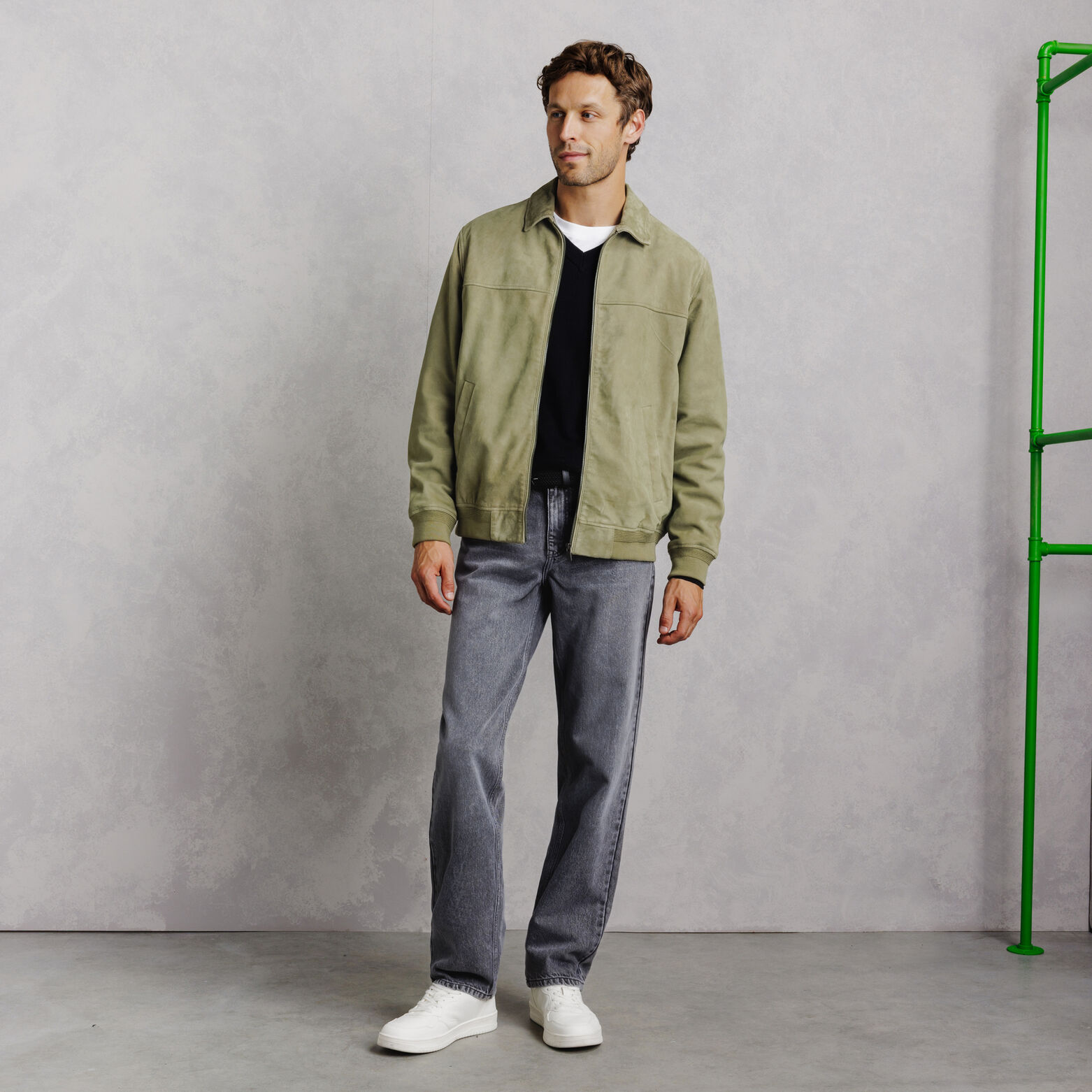 Pull col v " le parfait by JULES"