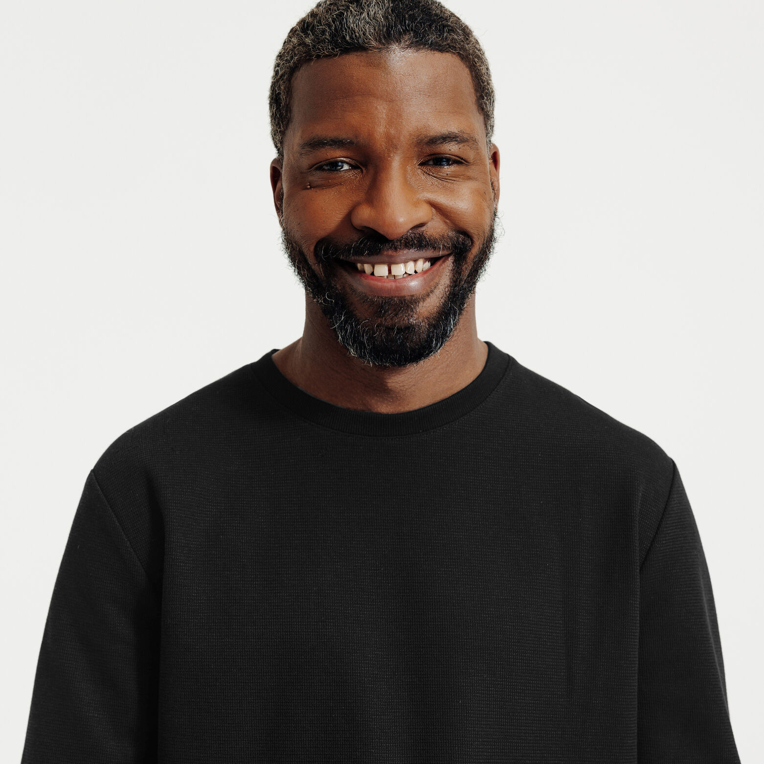 Tee shirt manches longues mati&egrave;re reli&eacute;f&eacute;e