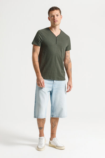 Tee shirt col tunisien mati&egrave;re flamm&eacute;e