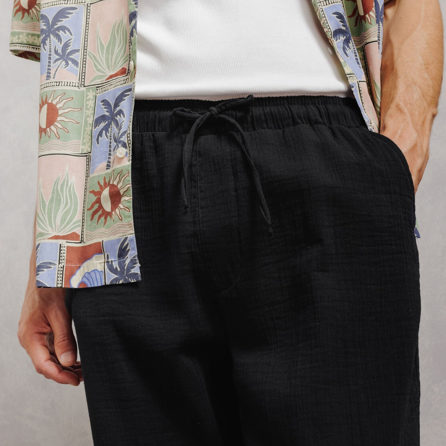 Pantalon tapered en gaze de coton
