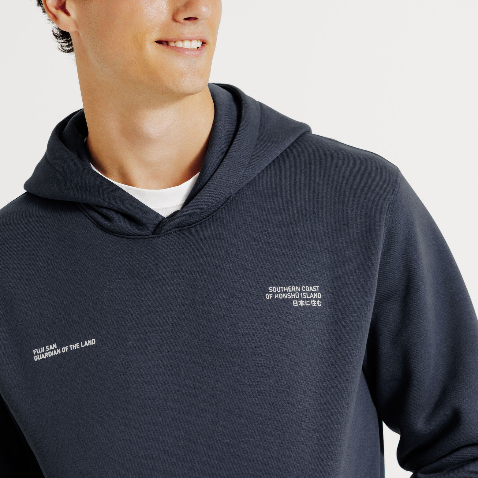 Sweater met kap, afbeelding voor- en achteraan