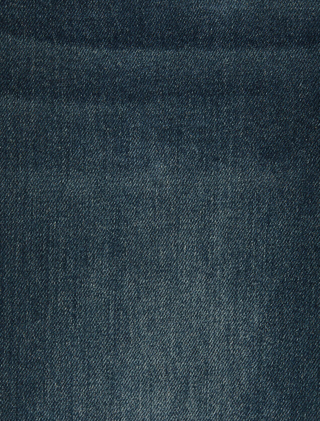 Jean slim contenant du coton r&eacute;g&eacute;n&eacute;ratif