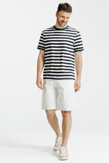 Contrasterend marine t-shirt