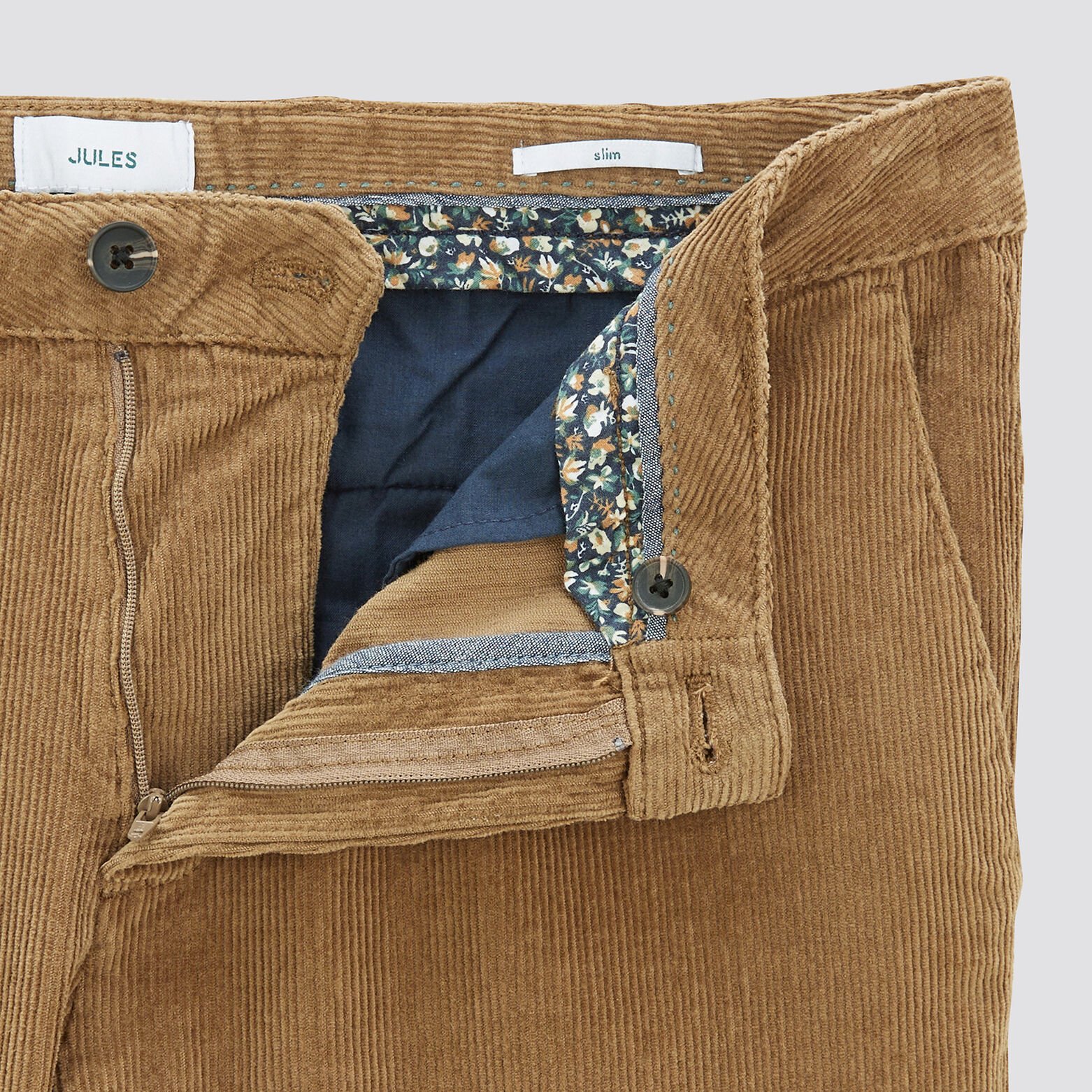Pantalon chino en velours contient du coton recycl