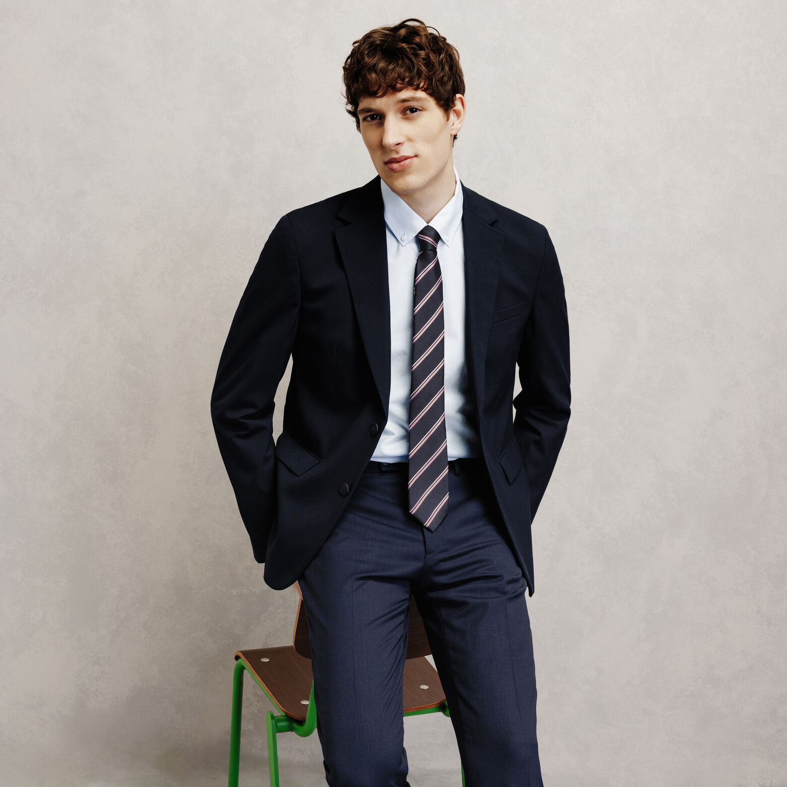 Cravate ray&eacute;e