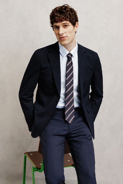 Cravate ray&eacute;e