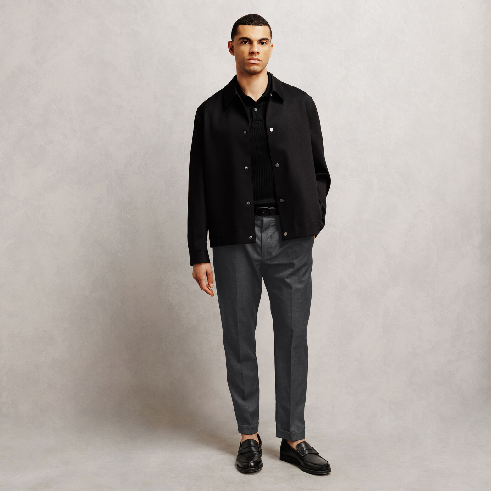 Pantalon chino tapered avec revers