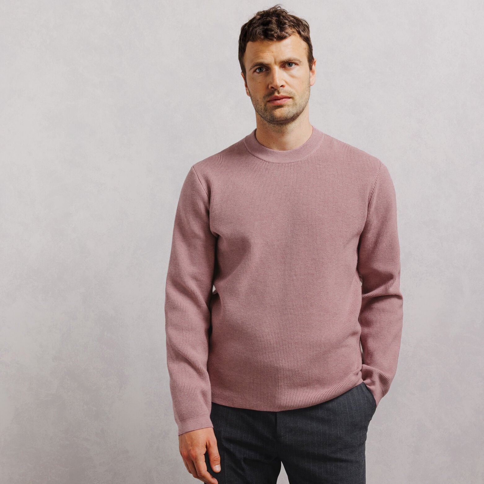 Pull col rond jeux de points fantaisie