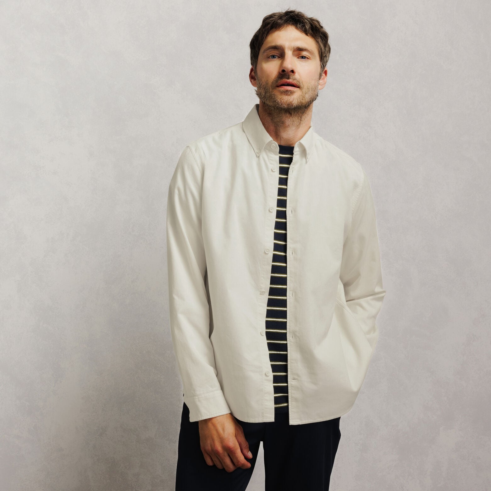 Chemise en velours c&ocirc;tel&eacute; unie 100% coton