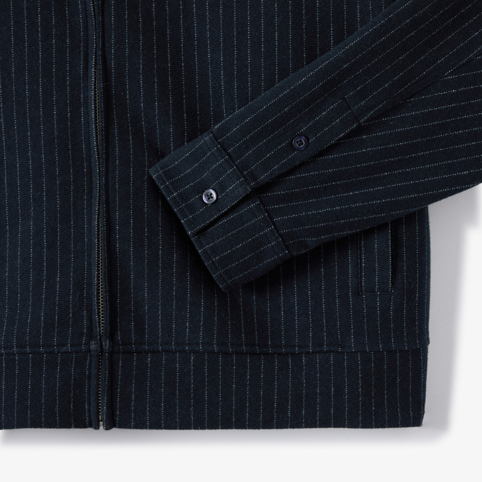 Veste zipp&eacute;e ray&eacute;e