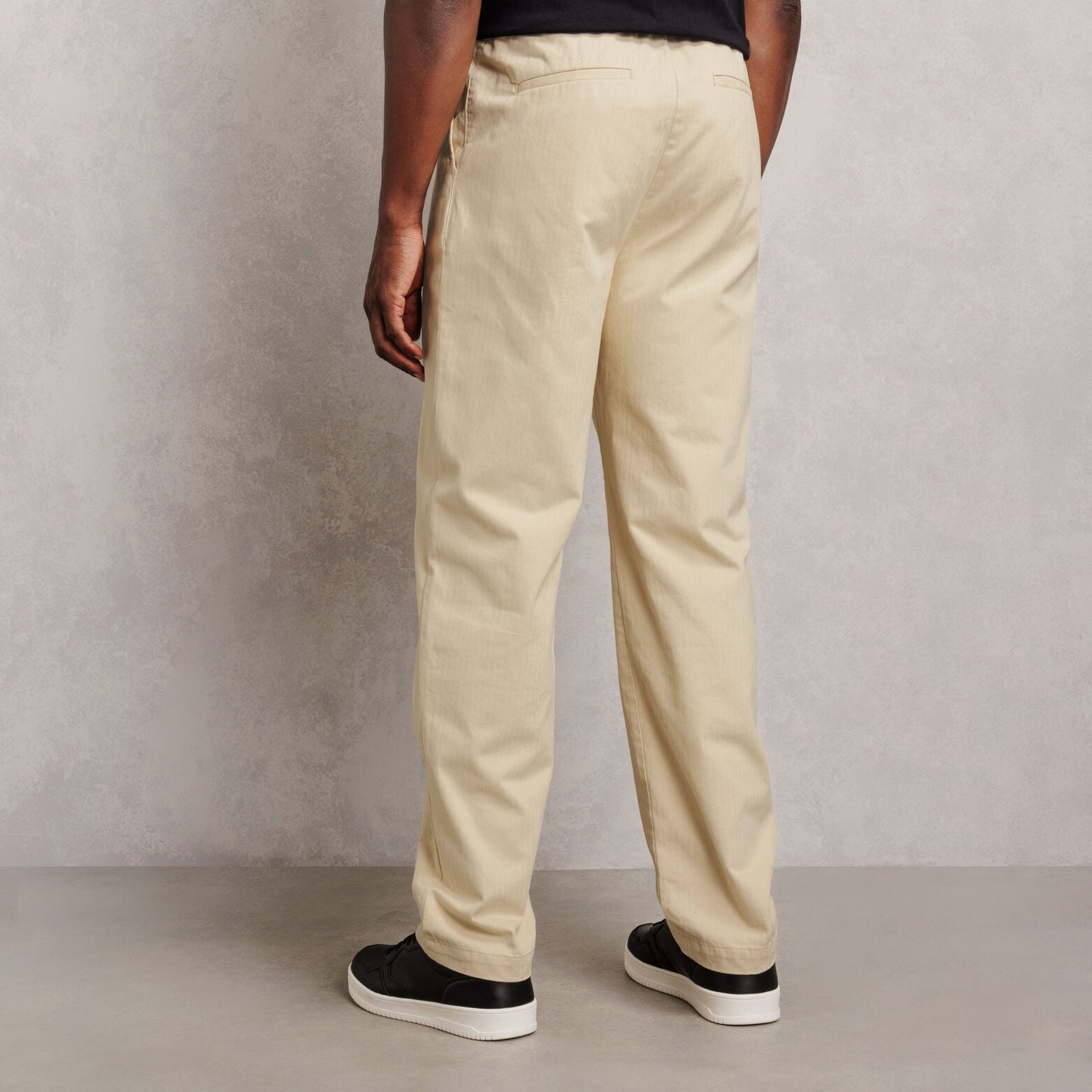 Pantalon tapered taille &eacute;lastiqu&eacute;e 100% coton
