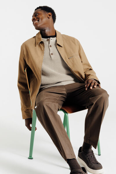 Pull col rond boutonné gaufré