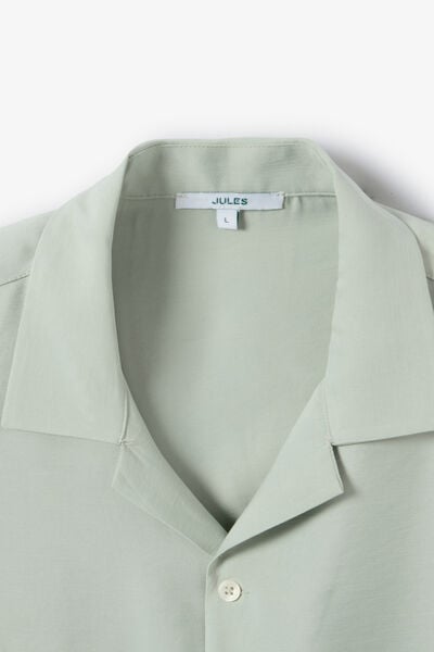 Effen hemd in viscose met korte mouwen