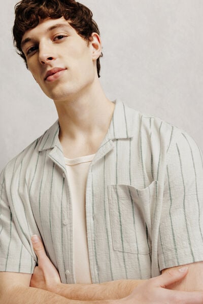 Hemdje in gestreept katoen