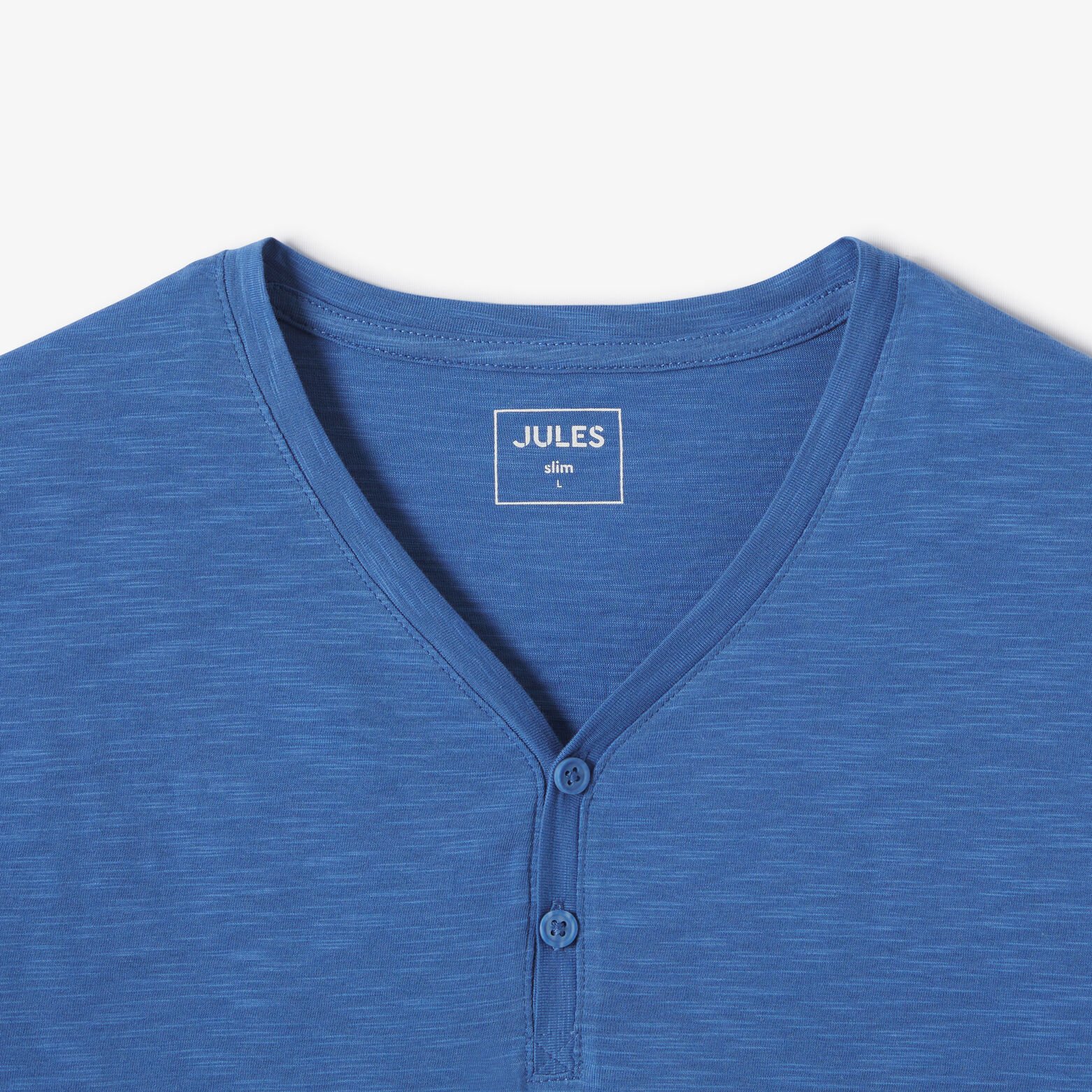 Tee shirt col tunisien en mati&egrave;re flamm&eacute;e