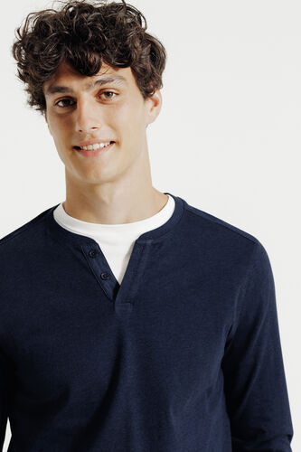 Tee shirt col tunisien manches longues