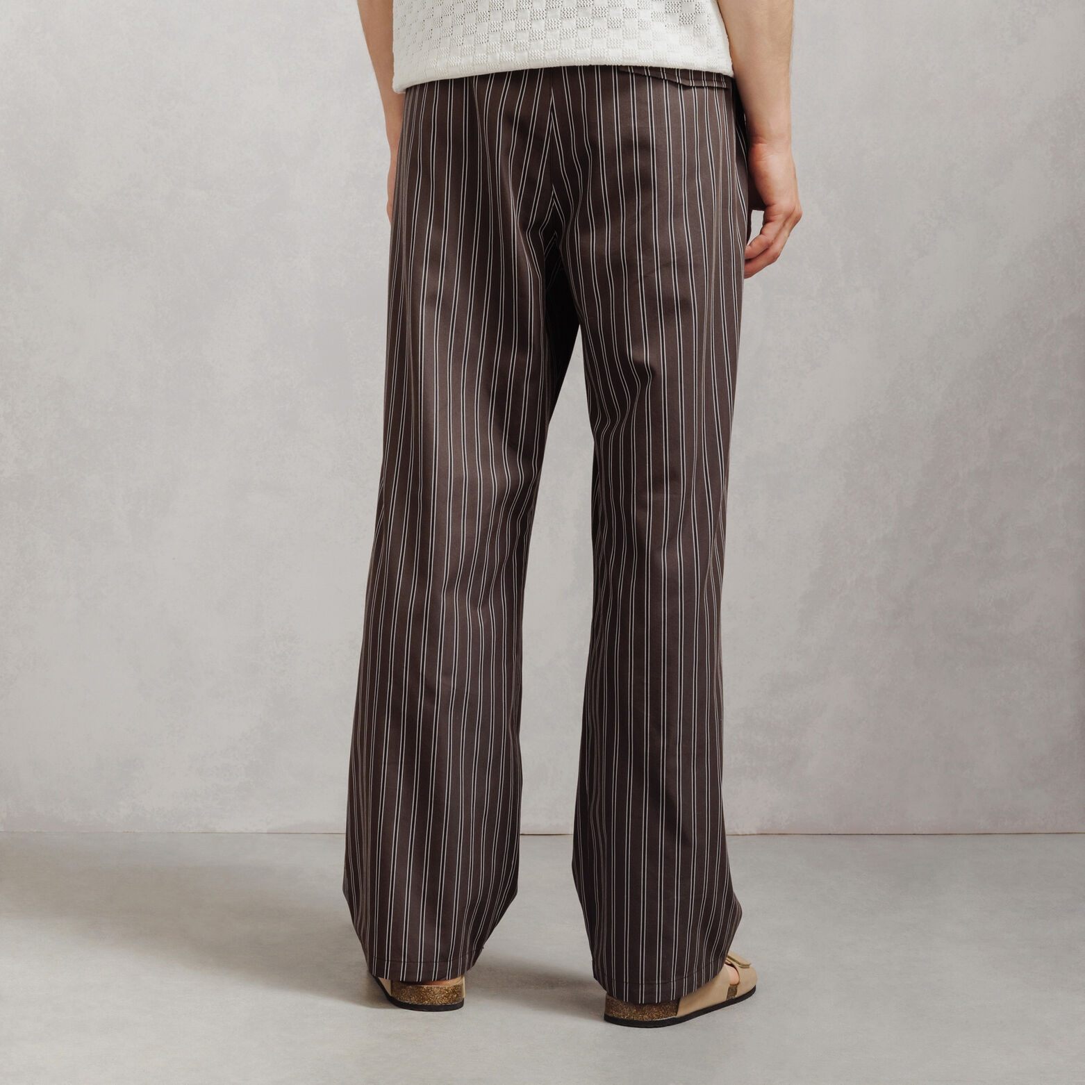 Pantalon loose taille &eacute;lastiqu&eacute;e ray&eacute;