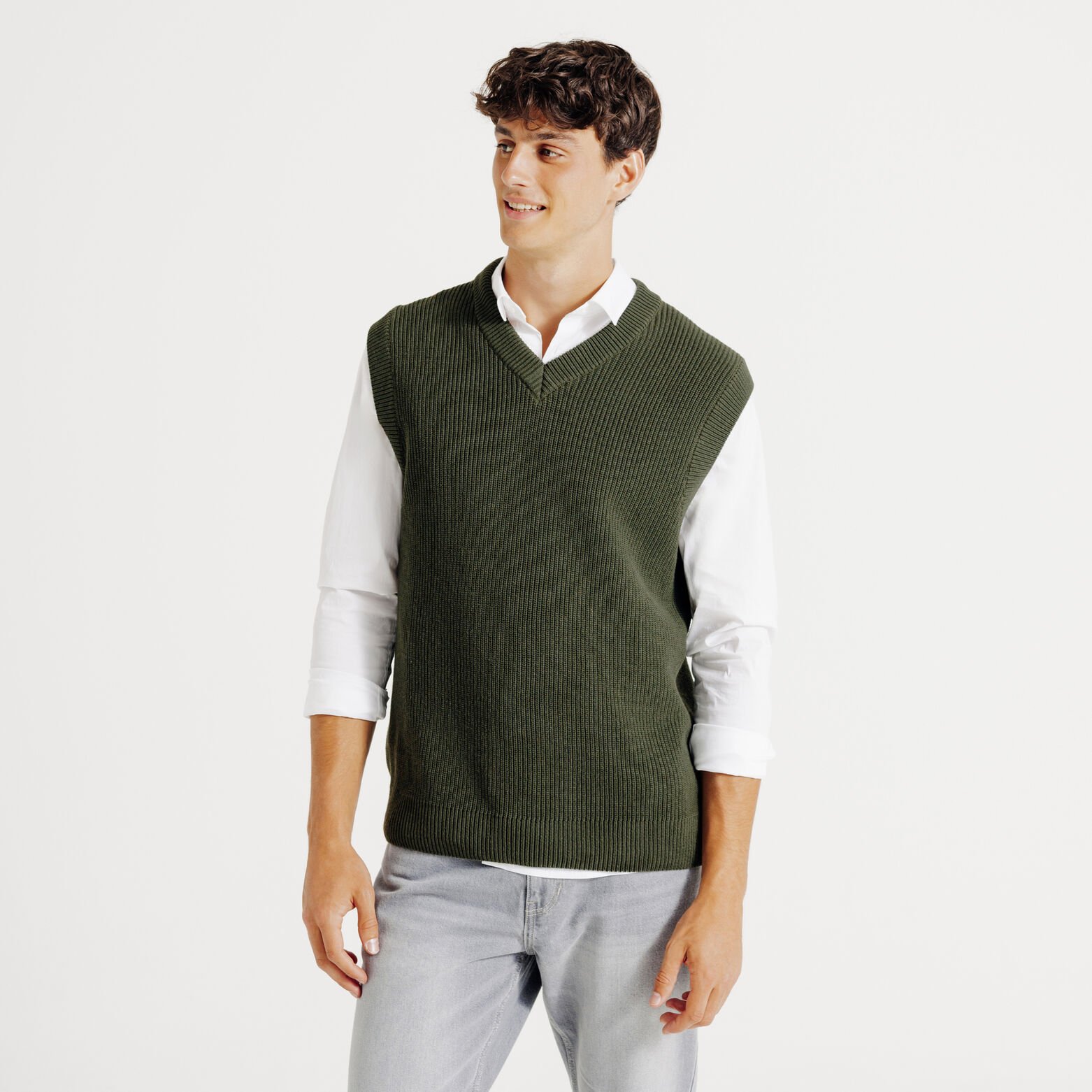 Pull col v sans manches