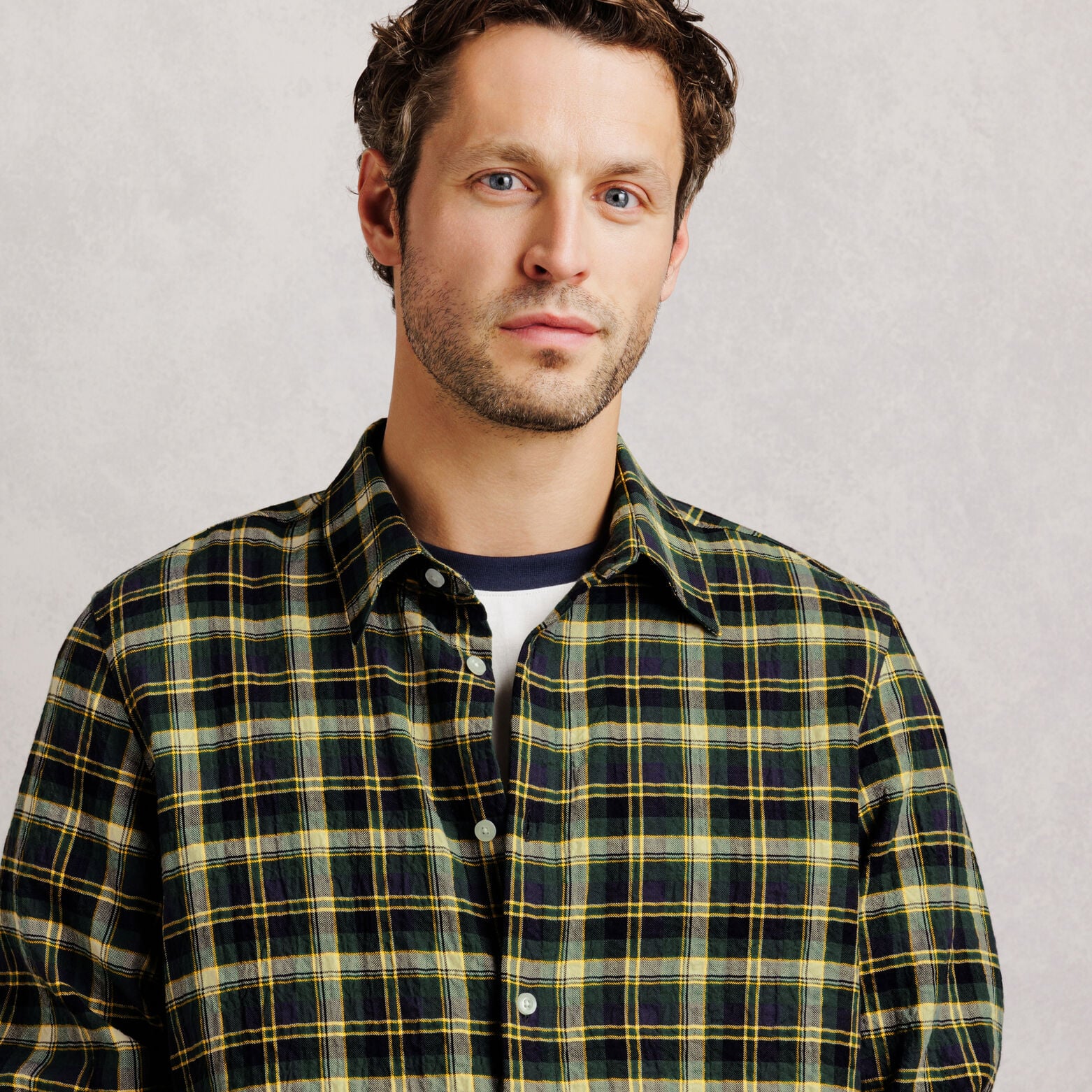 Chemise regular col fran&ccedil;ais &agrave; carreaux