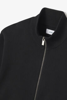 Gilet zipp&eacute; col montant