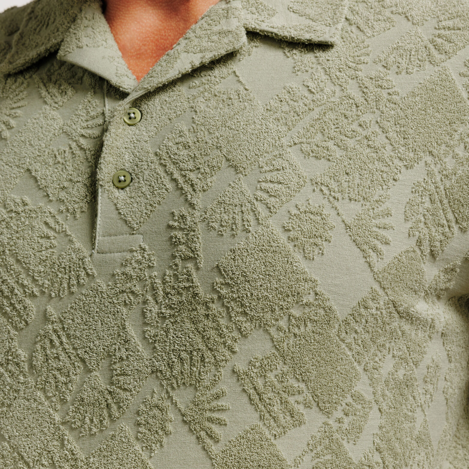 Polo manches courtes col requin &eacute;ponge jacquard