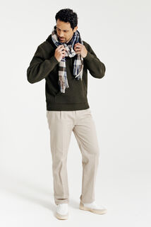 Pull &agrave; capuche chenille