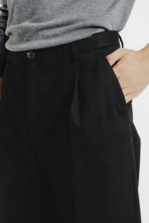 Pantalon chino loose &agrave; plis