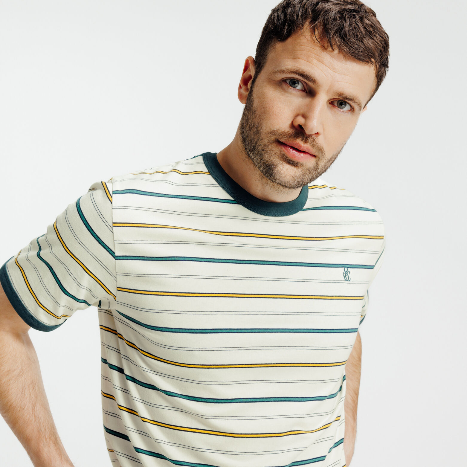 Tee shirt ray&eacute; contrast&eacute;