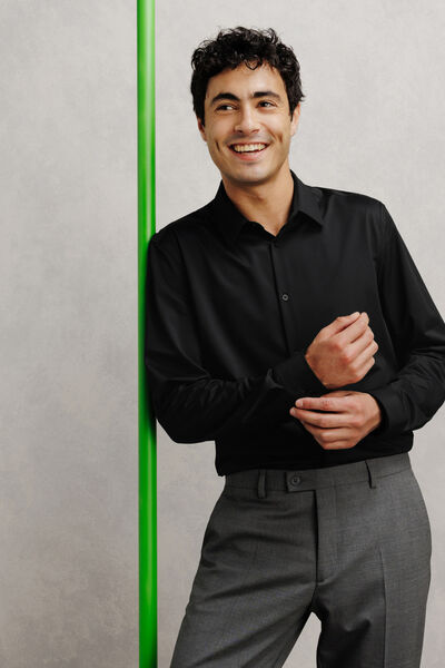 Chemise slim anti-odeur unie