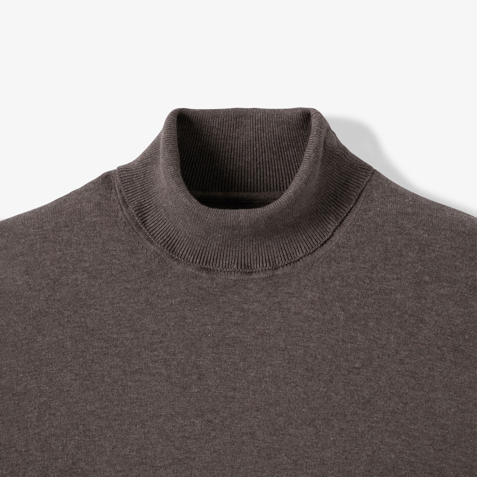Pull col roul&eacute;