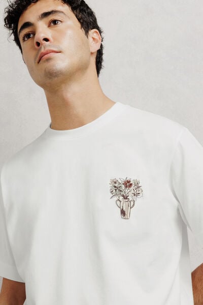 Tee shirt imprim&eacute; poitrine