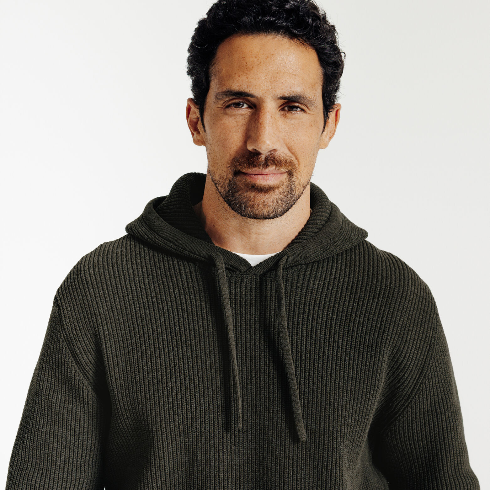 Trui met kap en dubbele kraag