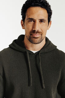 Pull &agrave; capuche chenille