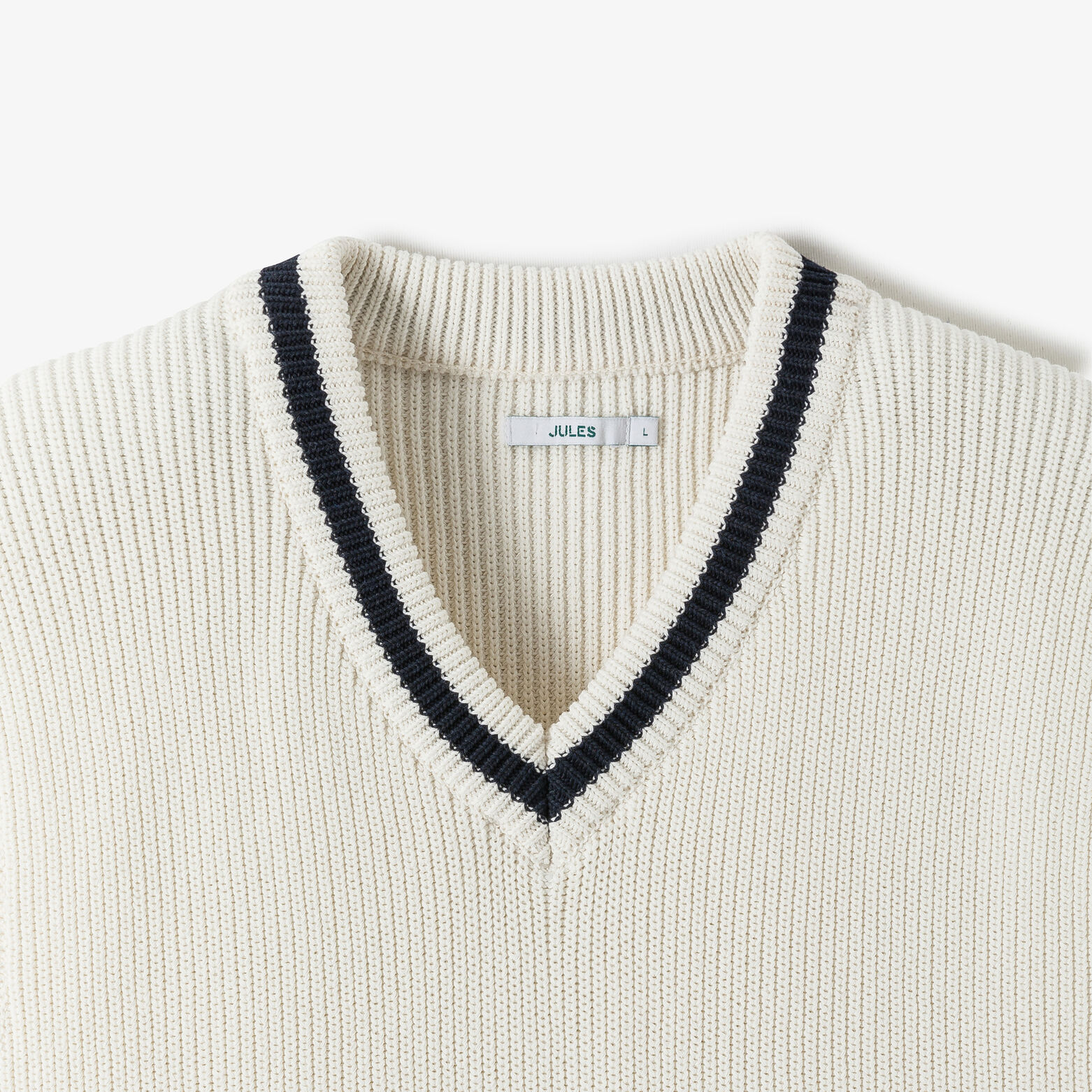 Pull col v sans manches relax