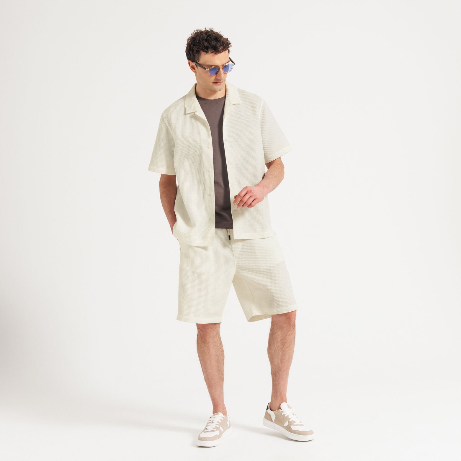 Ensemble chemisette et bermuda gaufr&eacute; - &Eacute;cru
