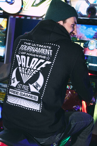 Sweat à capuche imprimé licence Stranger Things