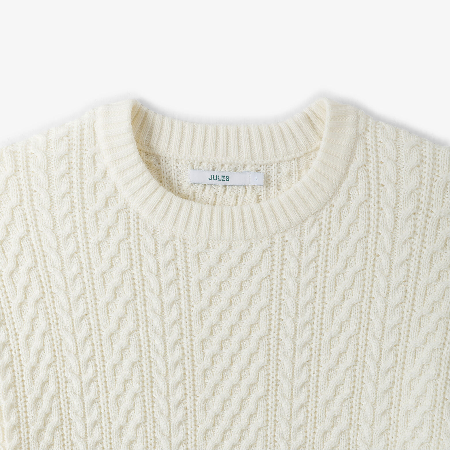 Pull col rond torsad&eacute;