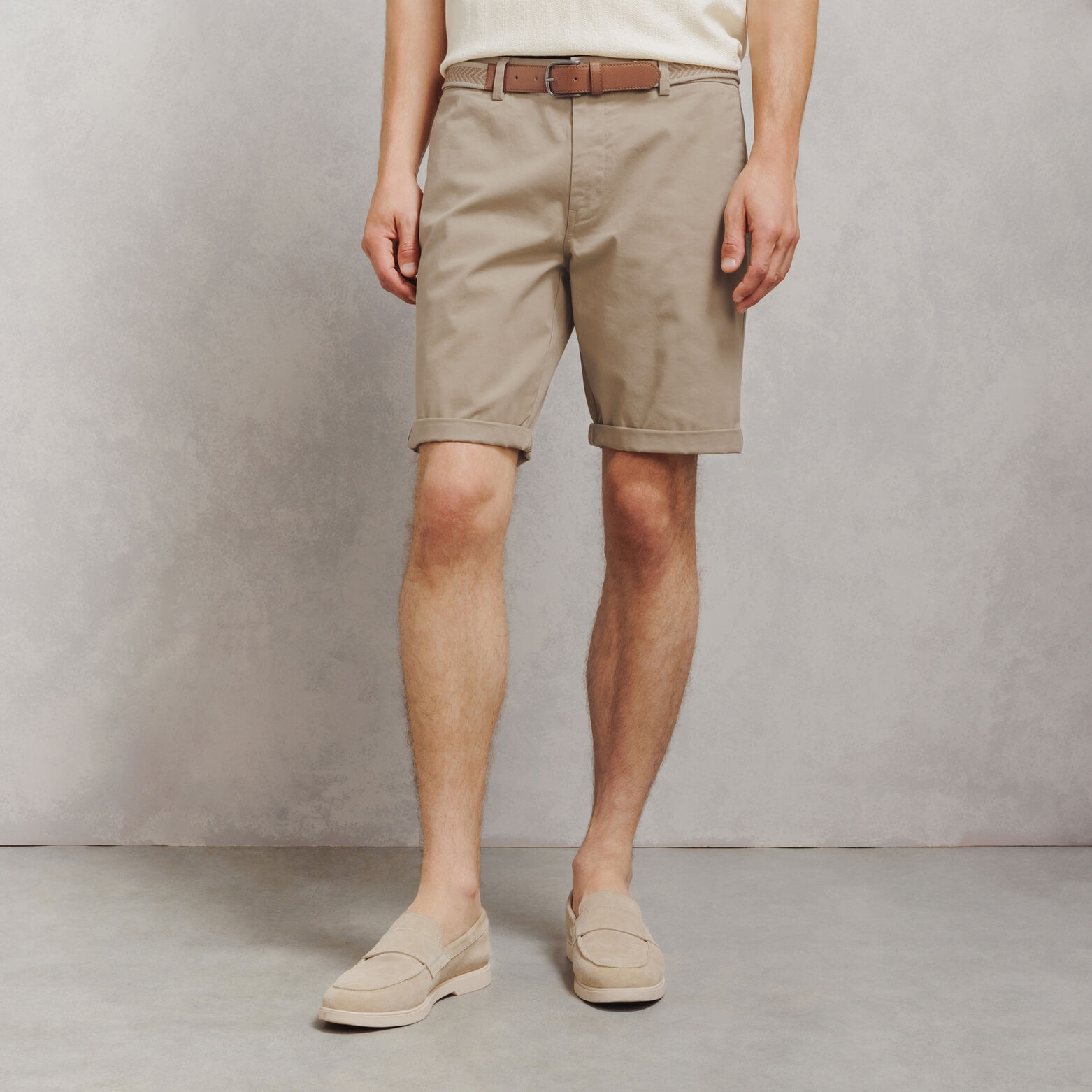 Bermuda chino slim uni avec ceinture