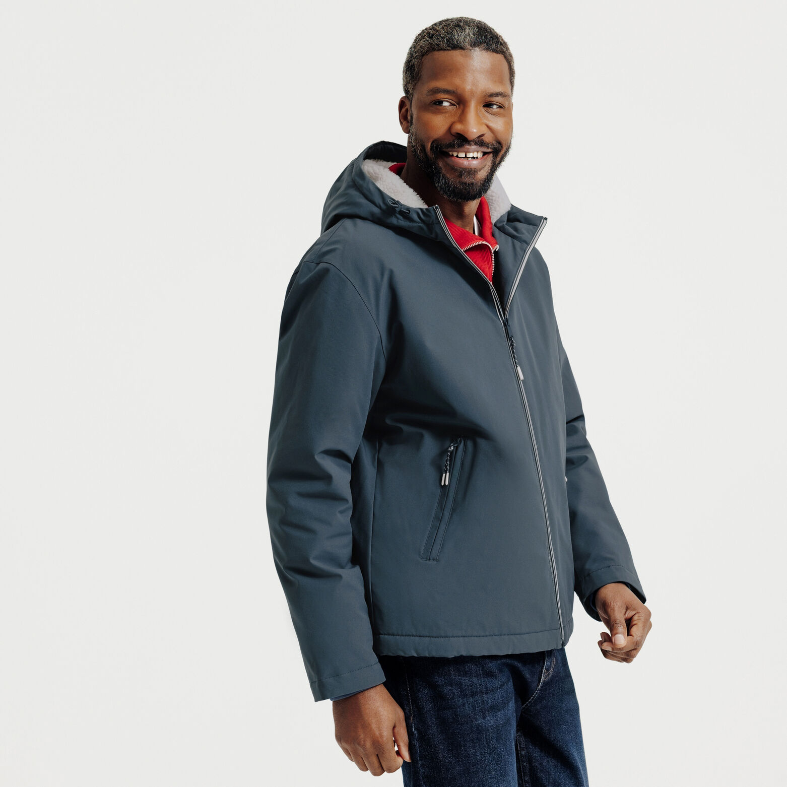 Blouson &agrave; capuche doubl&eacute; en sherpa