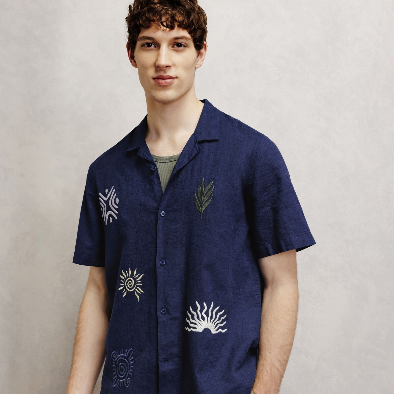 Chemisette en coton lin brod&eacute;e