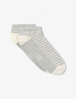 Gris moyen