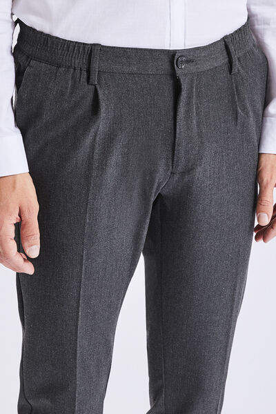 Pantalon chino à plis aspect flanellisé