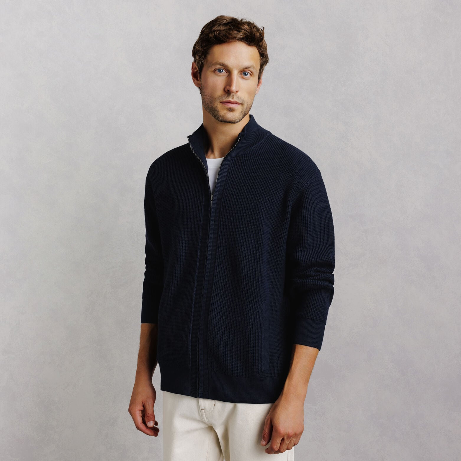 Gilet zipp&eacute; col montant