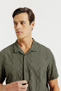 Chemisette en coton brodée