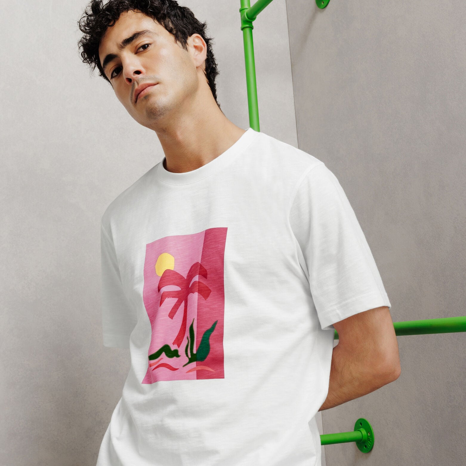 Tee shirt mati&egrave;re flamm&eacute;e imprim&eacute; devant
