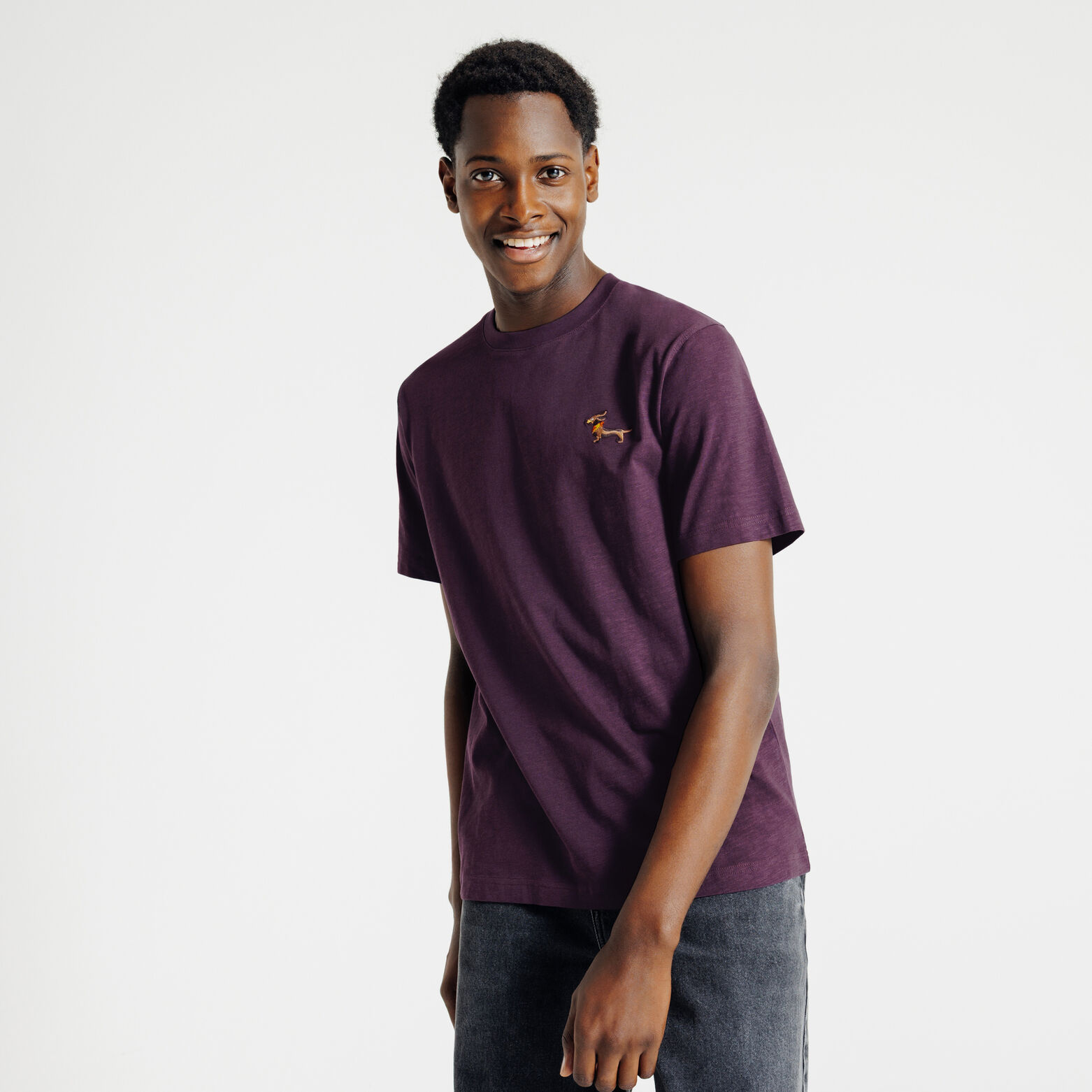 Tee shirt mati&egrave;re flamm&eacute;e broderie poitrine