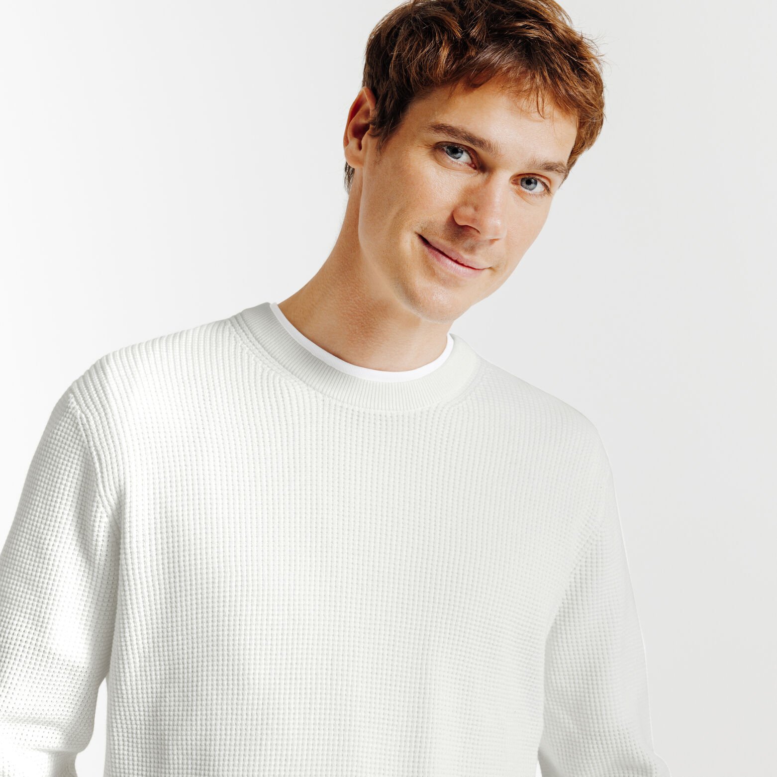 Pull col rond jeux de points fantaisie