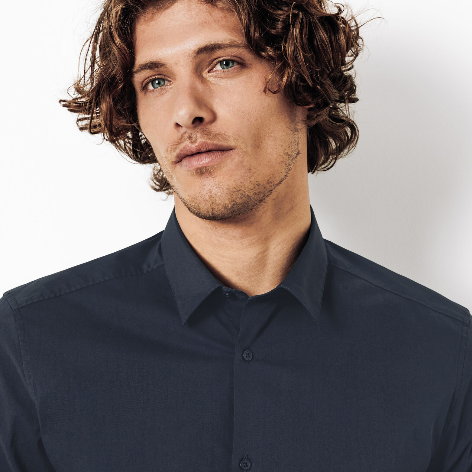 Slim effen hemd in gerecyclede polyamide