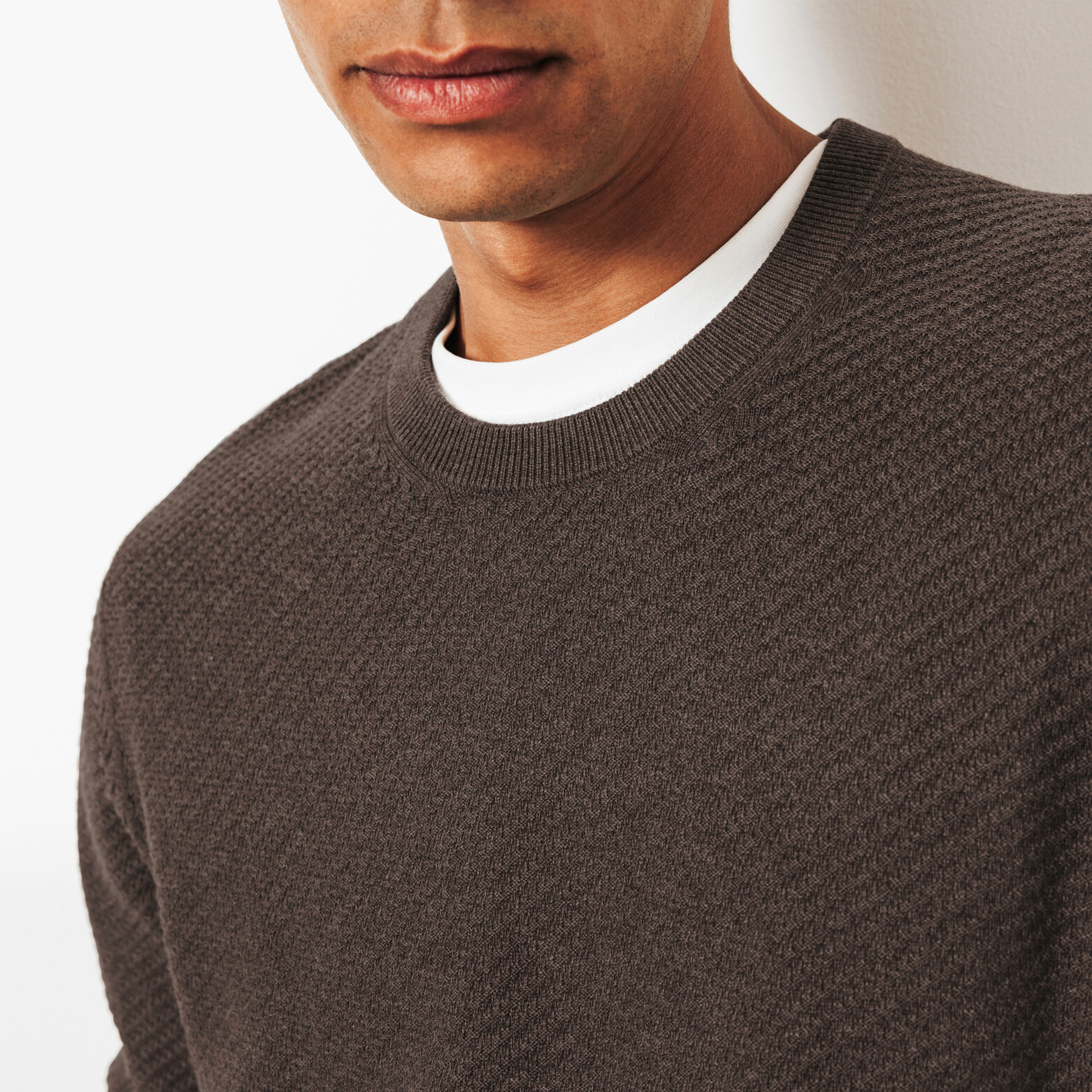 Pull col rond jeux de points fantaisie